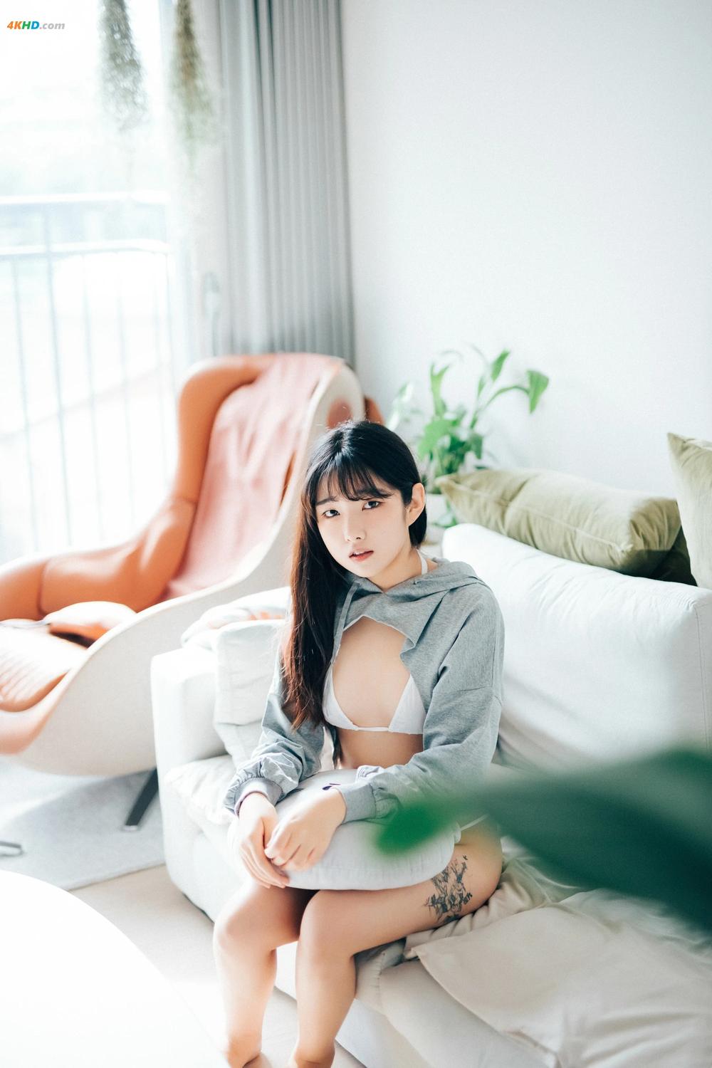 《[Loozy] SonSon (손손) – Date at home (+S Ver) Uncensored[653MB-111photos]》图集预览