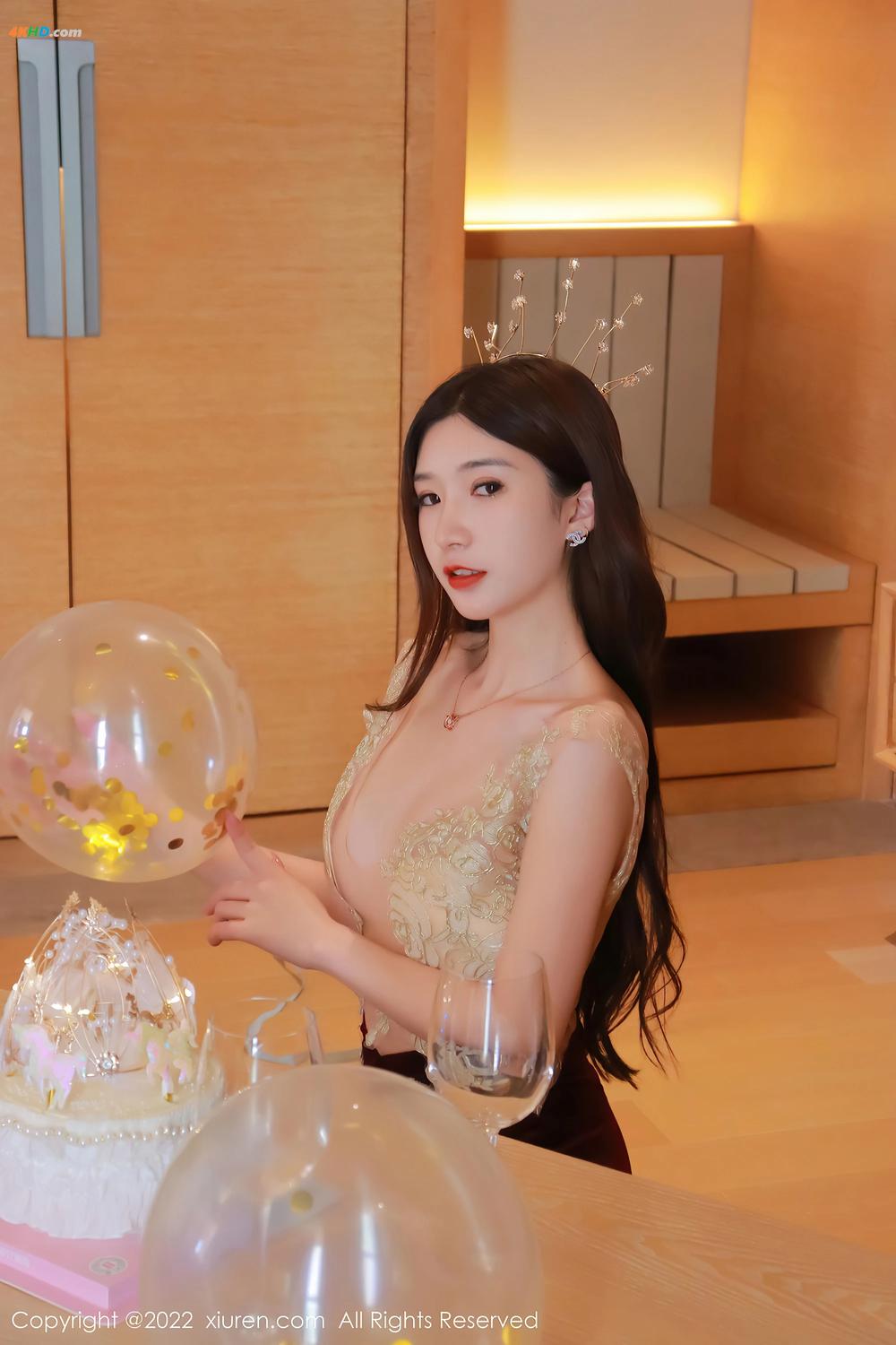 《XIUREN No.5427 Hebe韩心雨[295MB-53photos]》图集预览