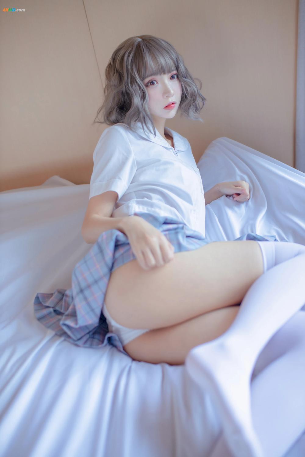 《疯猫ss – 思绪之JK[346MB-33photos]》图集预览
