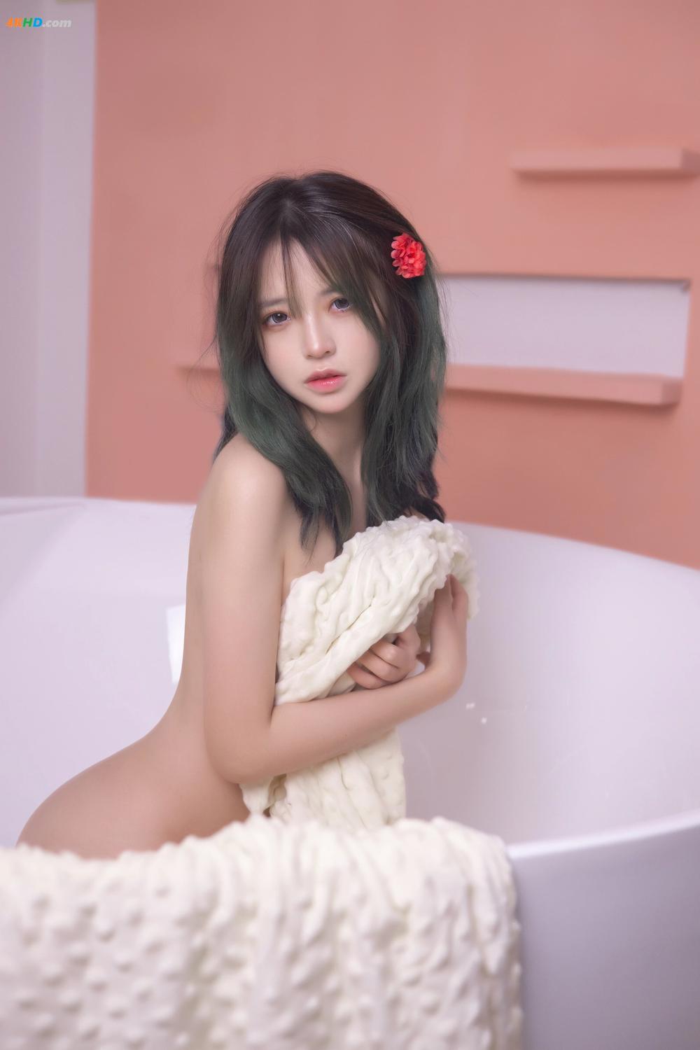 《(Cosplay) 疯猫 – 毛毯(493MB)(40photos)》图集预览