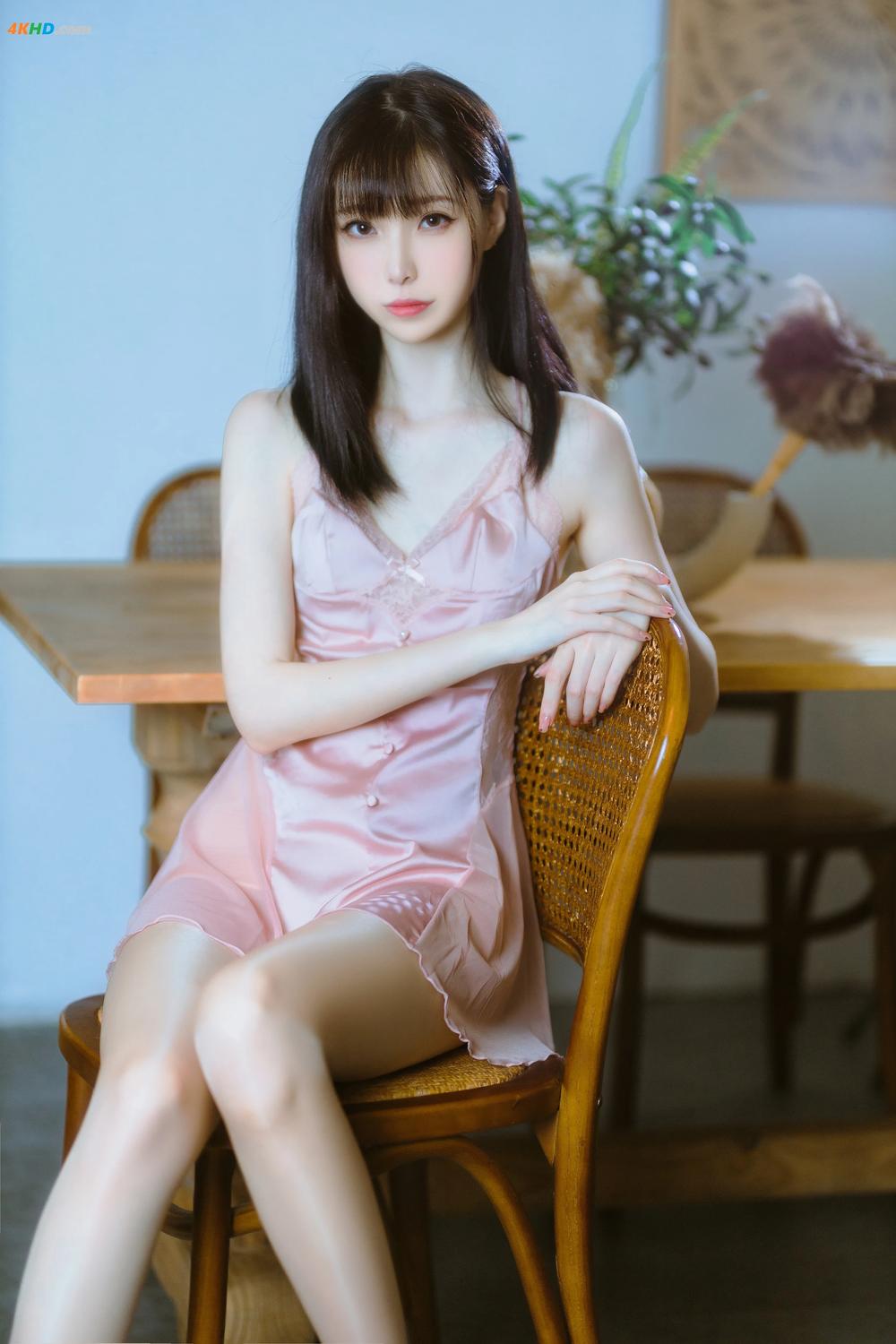 《Cosplay 许岚LAN – 半透粉纱(454MB)(40photos)》图集预览