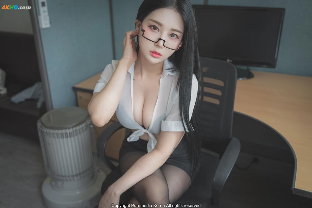 《Pure Media Vol.182 Bomi (보미) – Bomistry’s Office(1102MB)(96photos)》图集预览