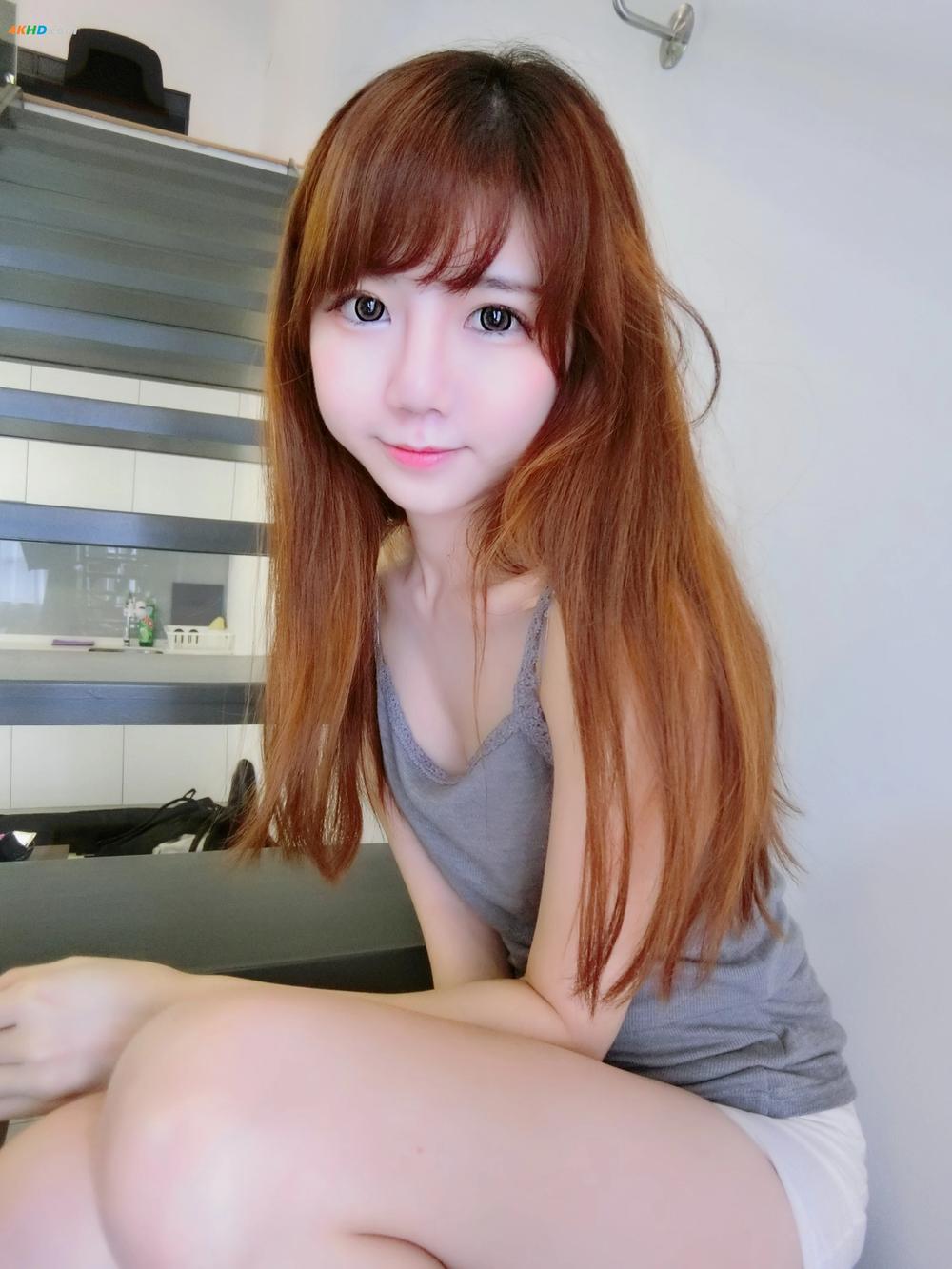 《Coser@Sally多啦雪 (Sally Dorasnow) – Casual Singlet Day Fanservice(138MB)(42photos)》图集预览