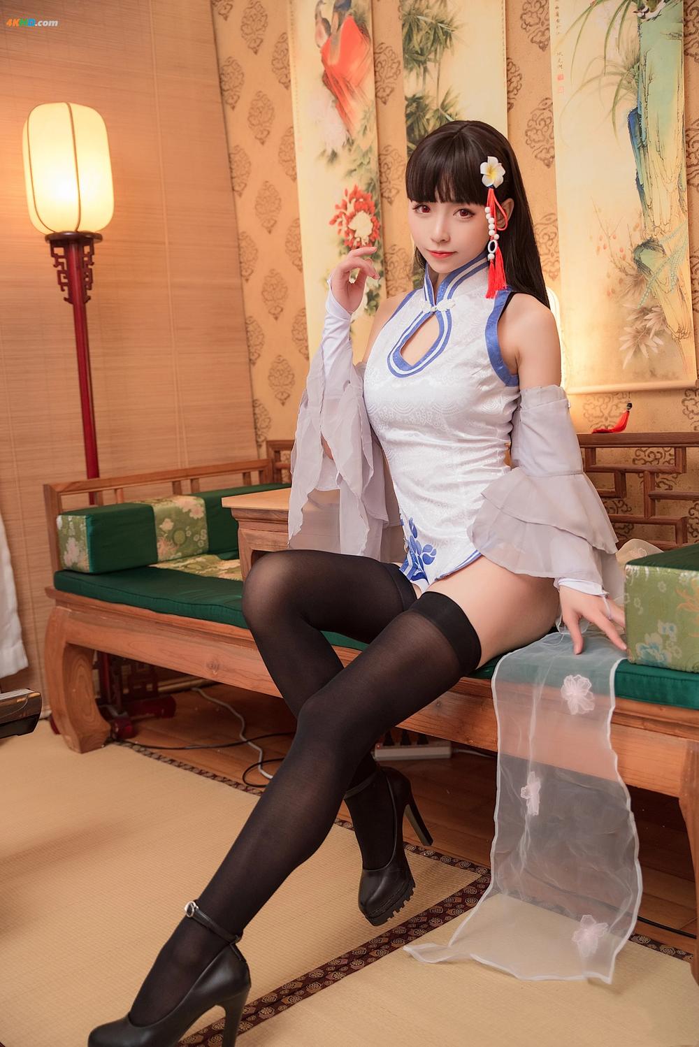 《大大卷卷小卷 – 碧蓝航线逸仙&英雄联盟阿狸[99MB-15photos]》图集预览