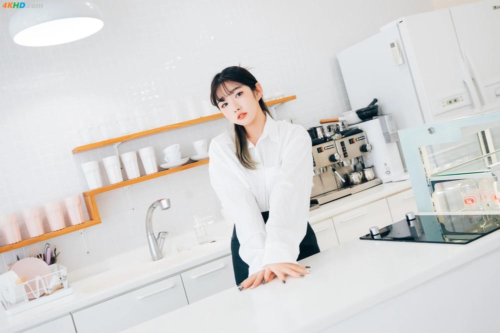 《[Loozy] Sonson (손손) – Nude Apron(338MB)(110photos)》图集预览