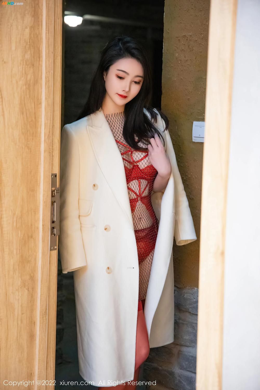 《XIUREN No.4997 summer宝宝(236MB)(49photos)》图集预览