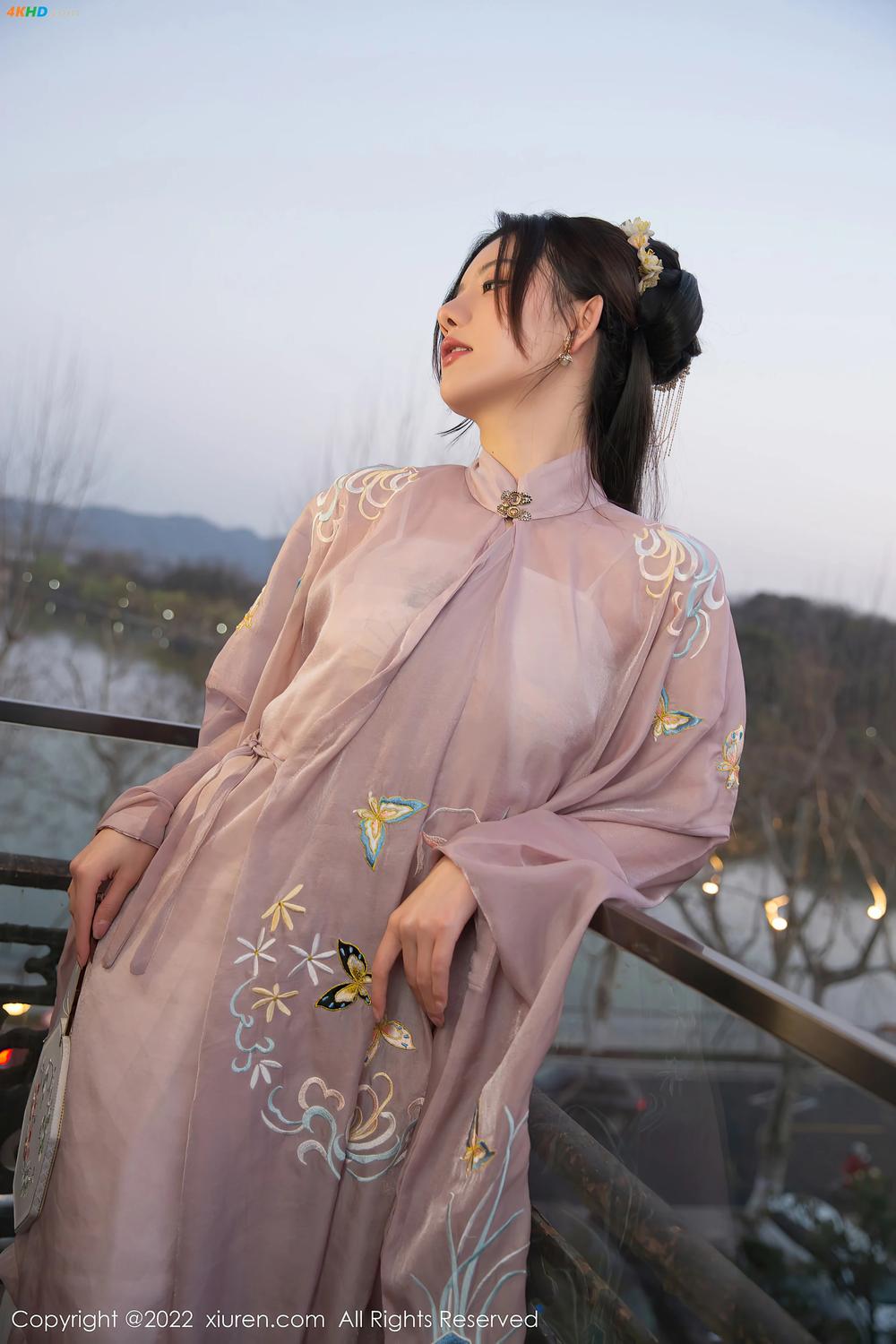《XIUREN No.4945 Jiu Shi A Zhu A (就是阿朱啊)(287MB)(69photos)》图集预览