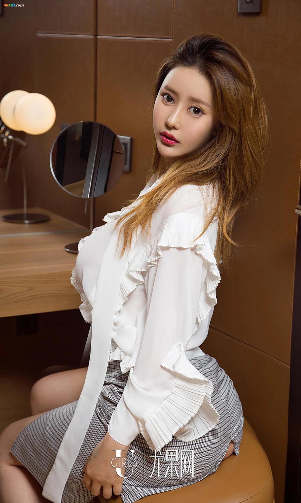 《UGIRLS – Ai You Wu App No.1039 Che En Shang (车恩尚)(25MB)(40photos)》图集预览