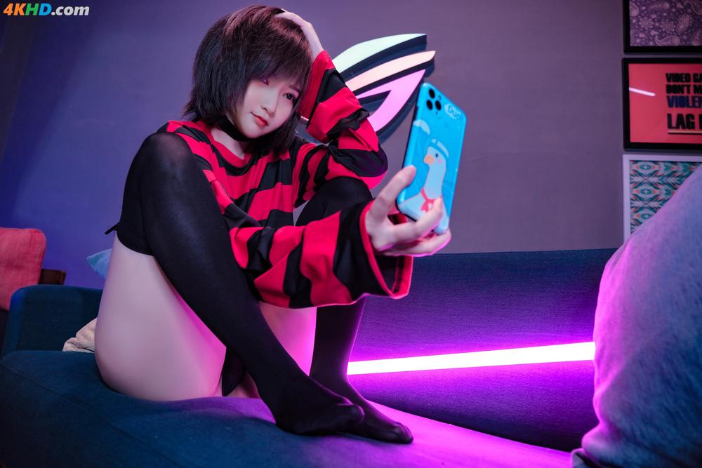 《Coser@Potato Godzilla – Emo Girlfriend(23P)》图集预览