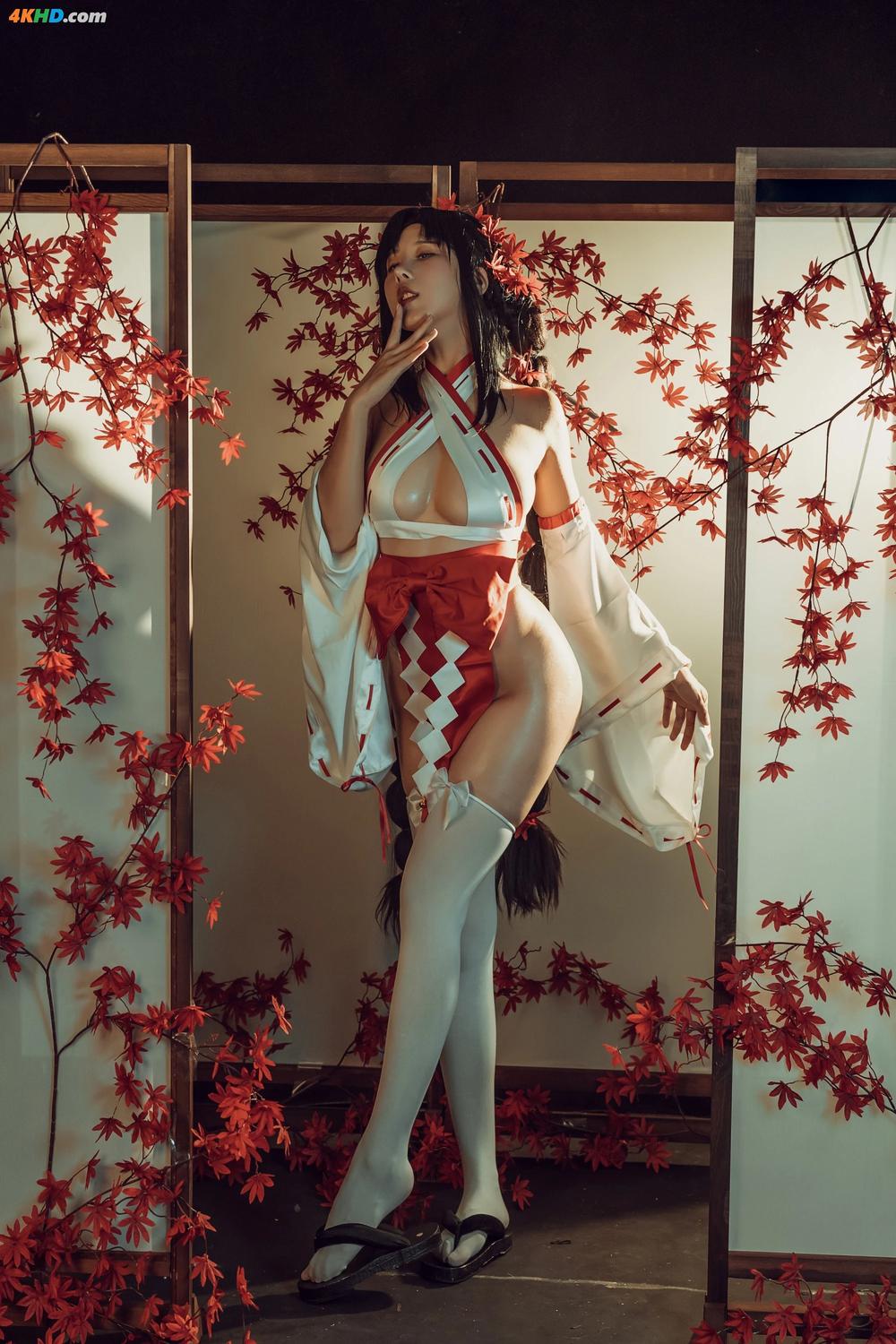 《Coser@云溪溪 (Yunx1x1) Vol.004 奶桃巫女(42P)》图集预览