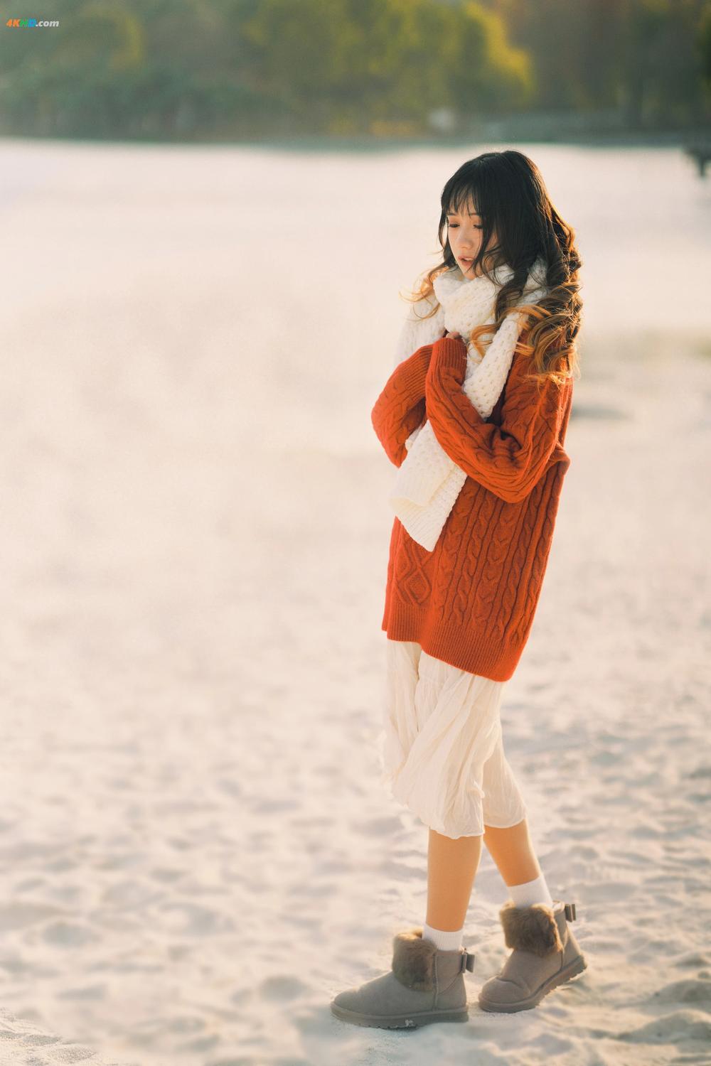 《兔子Zzz不吃胡萝卜 – 认真的雪[127MB-19photos]》图集预览