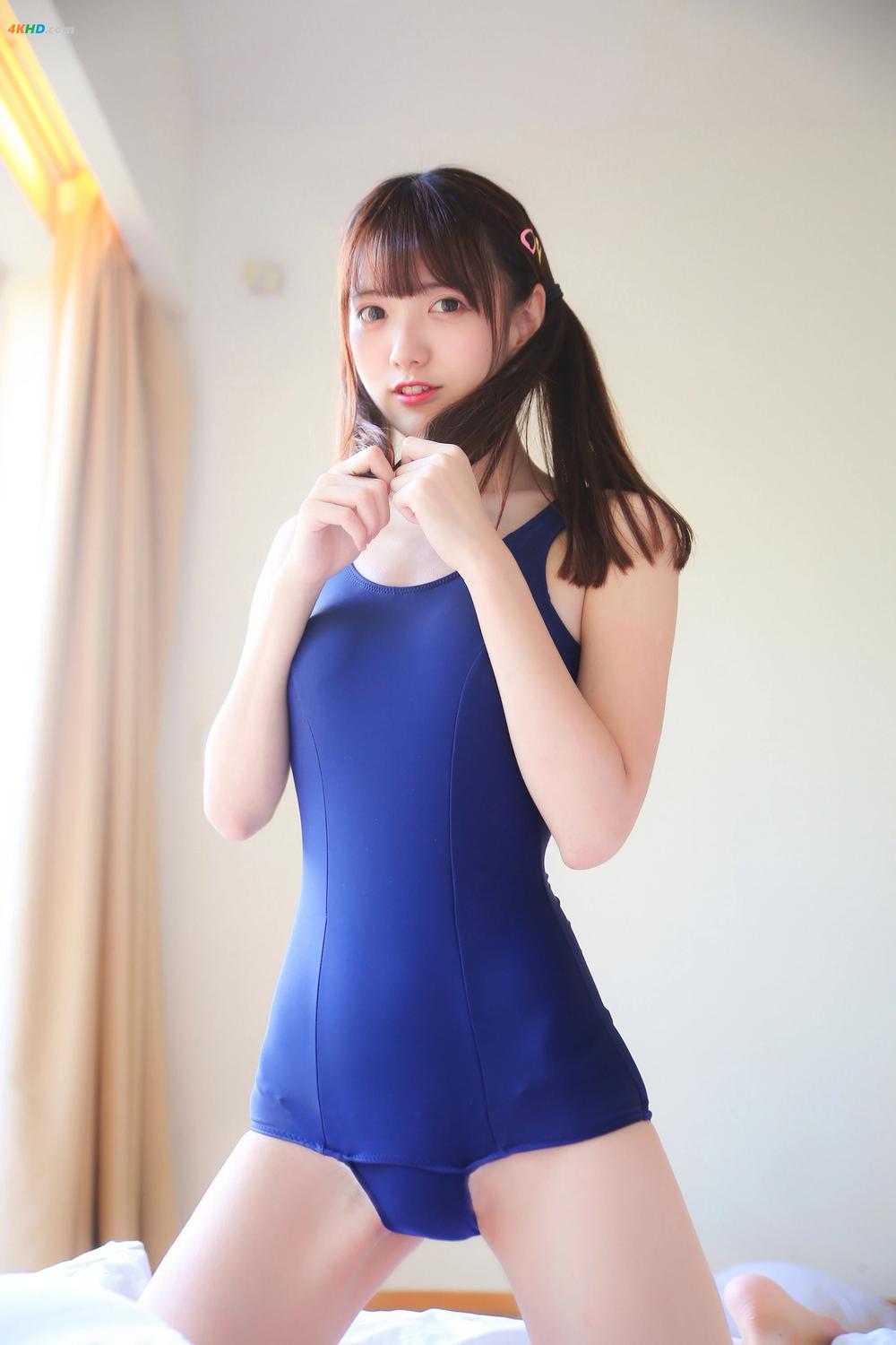 《kyokyo沉迷汉堡王 – 死库水[14MB-13photos]》图集预览