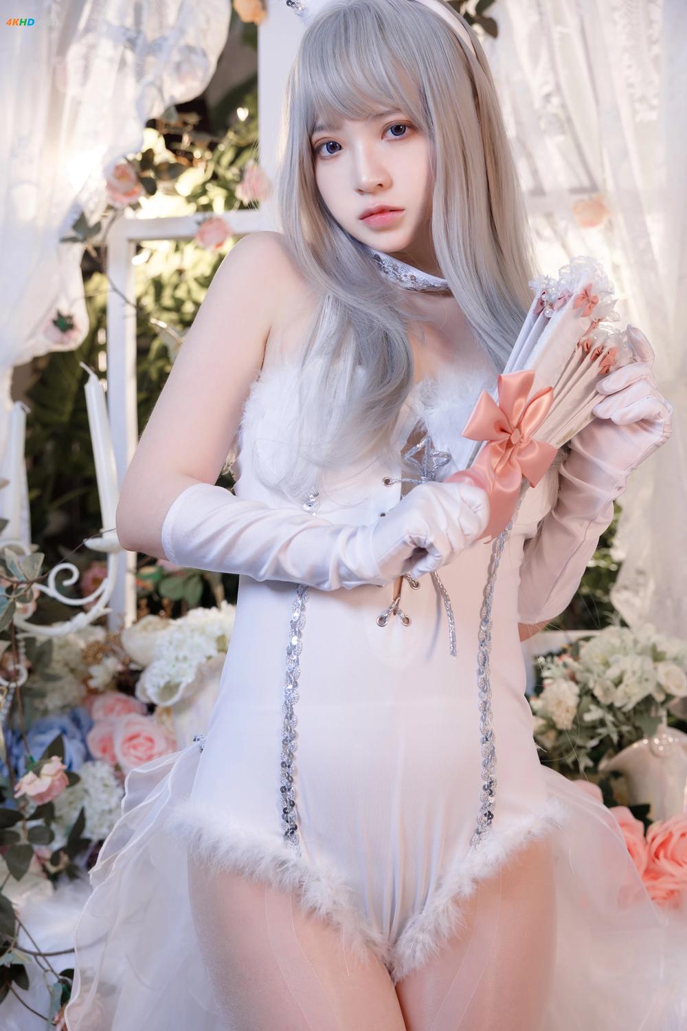 《疯猫ss – 纯白绒绒兔[833MB-40photos]》图集预览