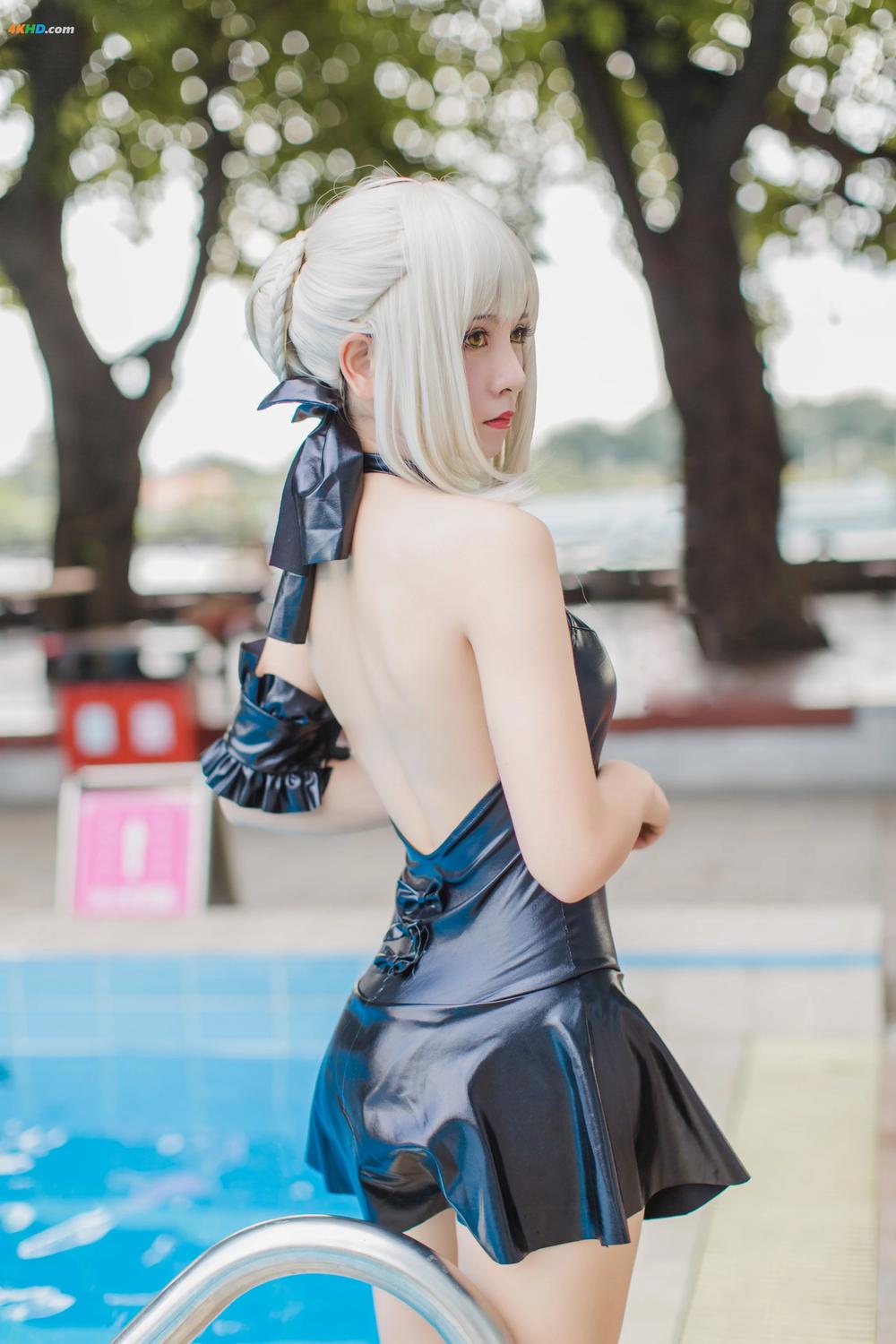 《秋山AkI – 水着黑SABER[187MB-30photos]》图集预览