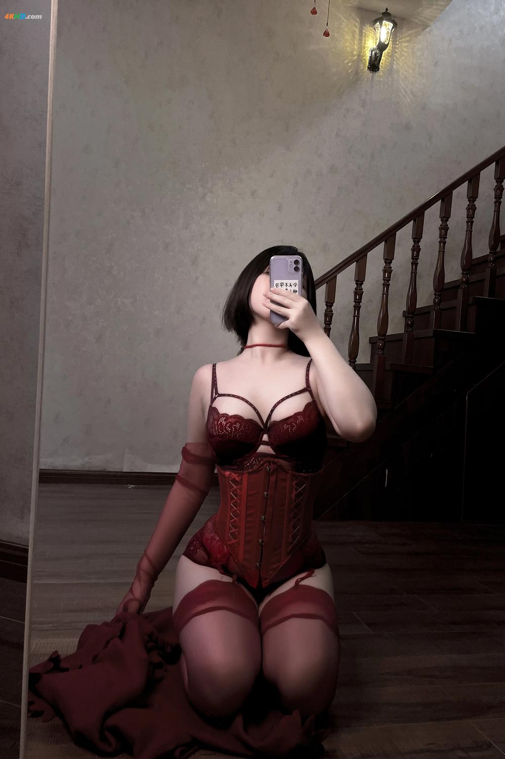 《半半子 – 赤紅3[135MB-57photos]》图集预览