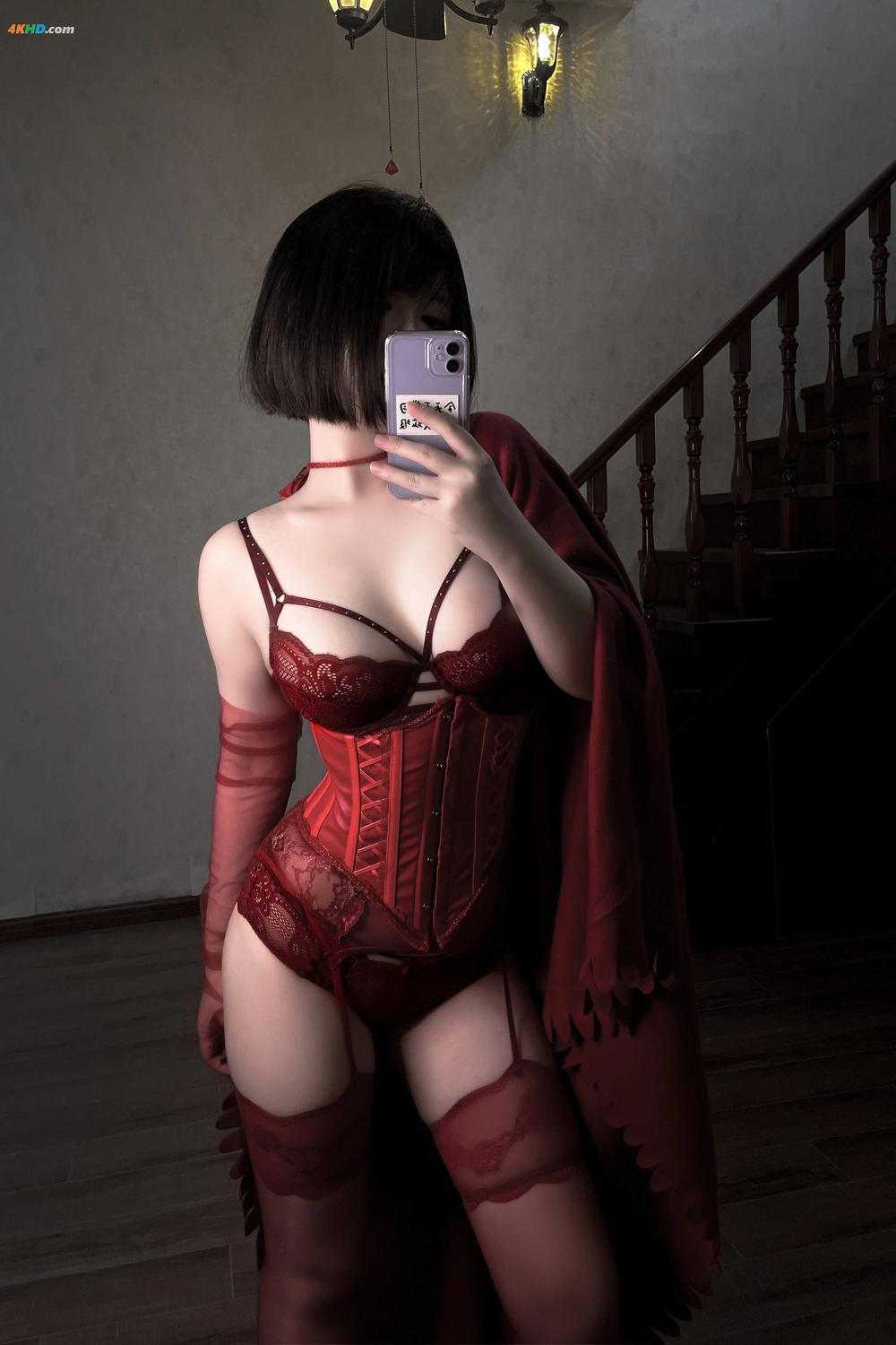 《半半子 – 赤紅3[135MB-57photos]》图集预览