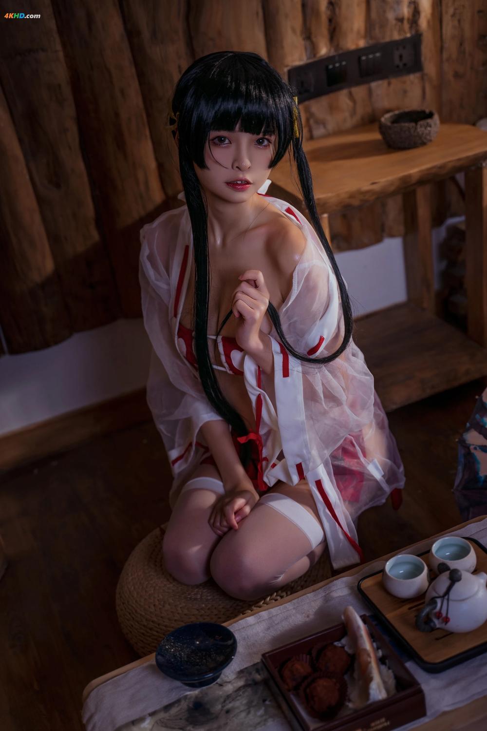 《可可老师 – 温泉巫女[236MB-50photos]》图集预览