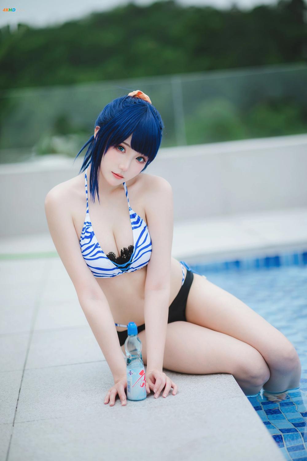 《瓜希酱 & Momoko葵葵 – 电光超人古利特 宝多六花&新条茜 泳装[384MB-55photos]》图集预览