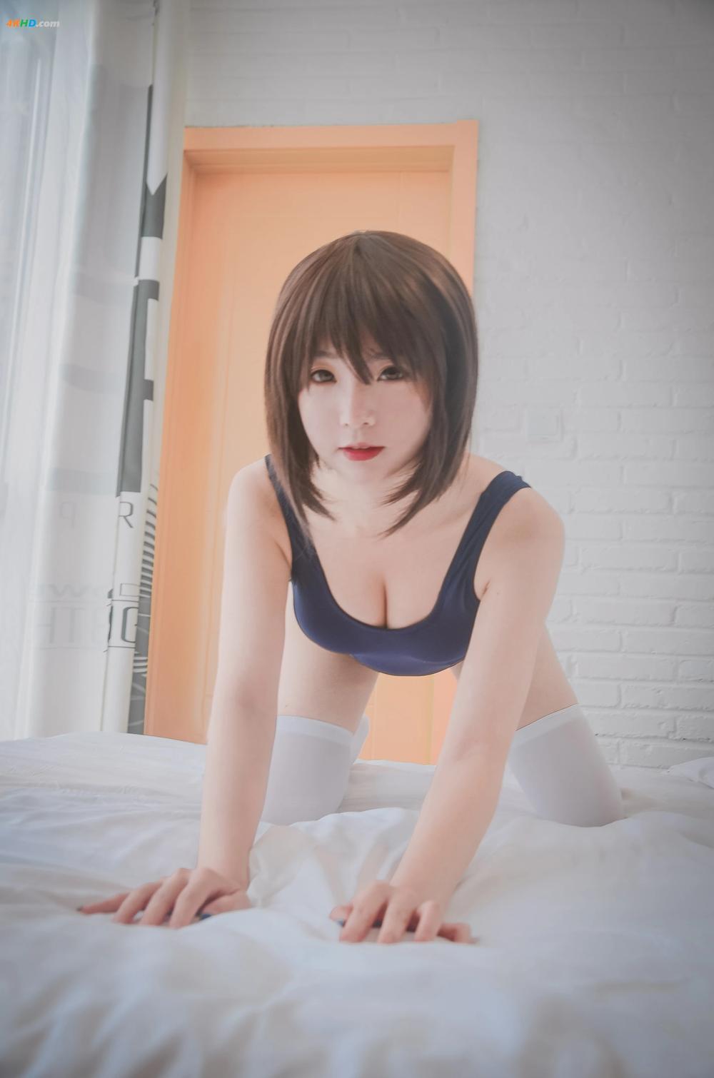 《萌妹是青水 – 死库水[65MB-18photos]》图集预览