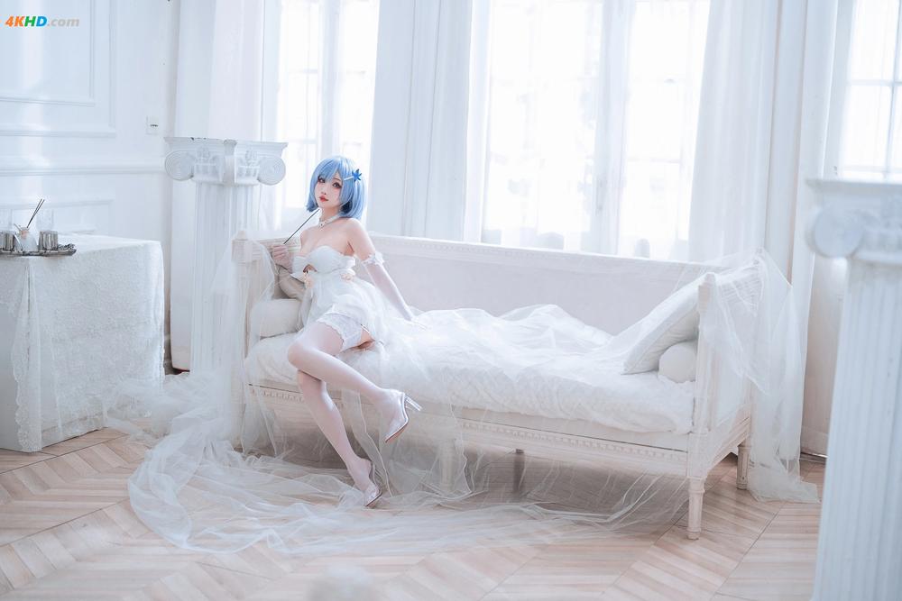 《rioko凉凉子 – 恰巴耶夫礼服[451MB-41photos]》图集预览