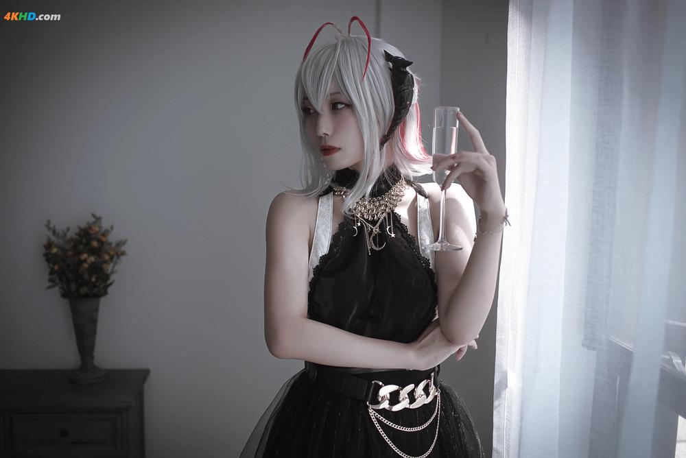 《切切celia – 明日方舟 W 礼服[90MB-20photos]》图集预览