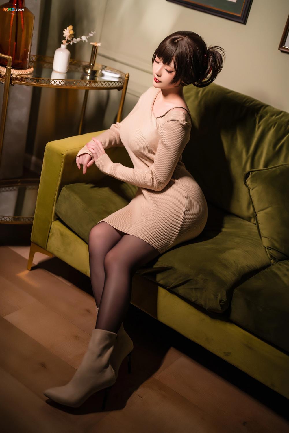 《星之迟迟 – 室内 生香[592MB-106photos]》图集预览