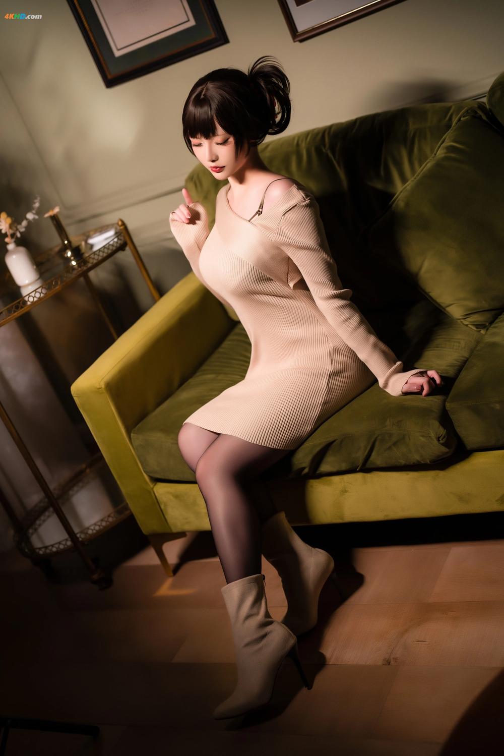 《星之迟迟 – 室内 生香[592MB-106photos]》图集预览