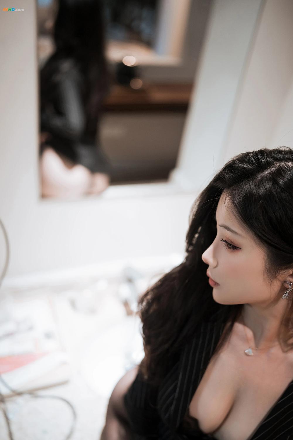 《rioko凉凉子 – 和前辈一起出差吧[455MB-23photos]》图集预览