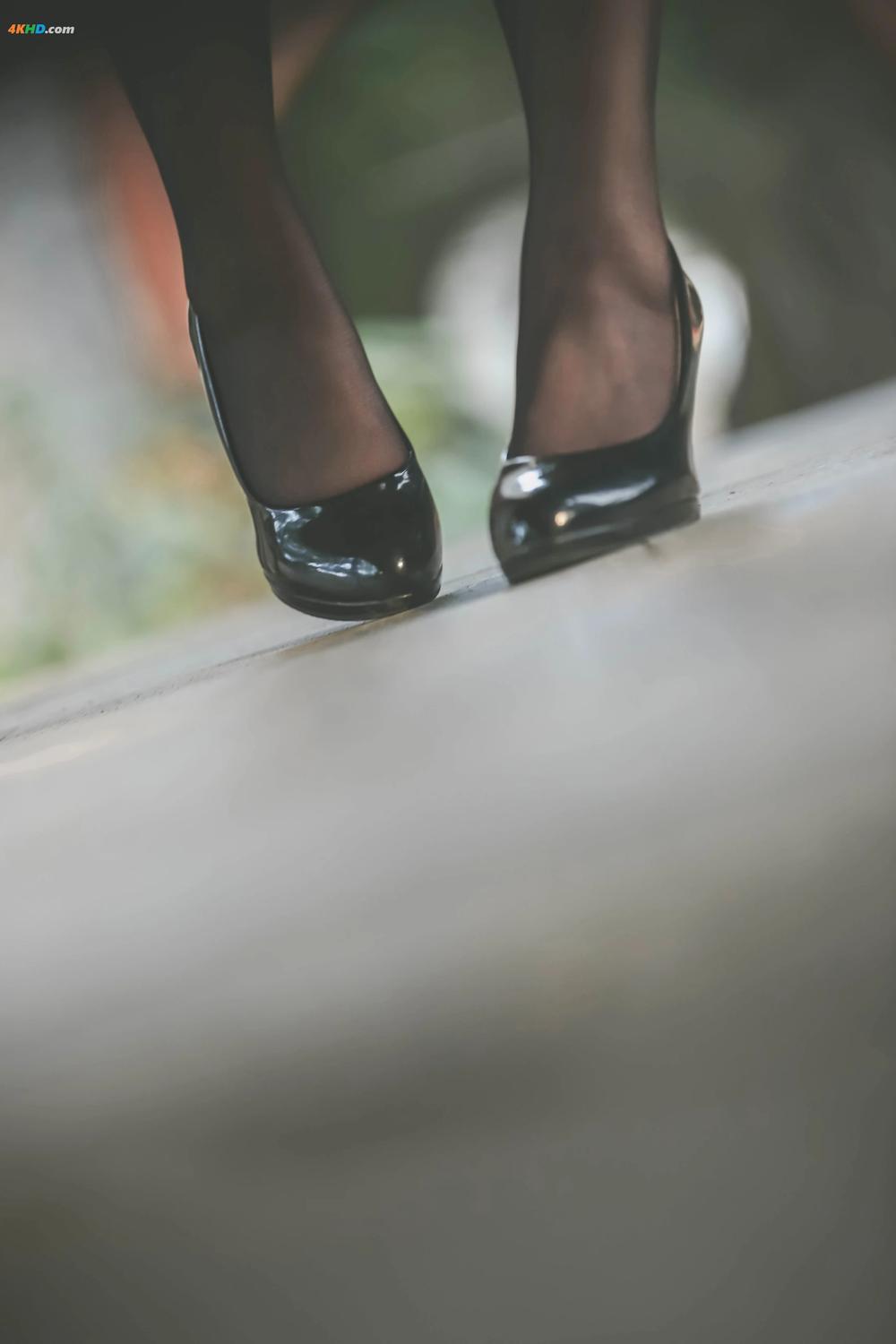 《巧克力小圆面包 – 五更琉璃 新春旗袍[200MB-22photos]》图集预览