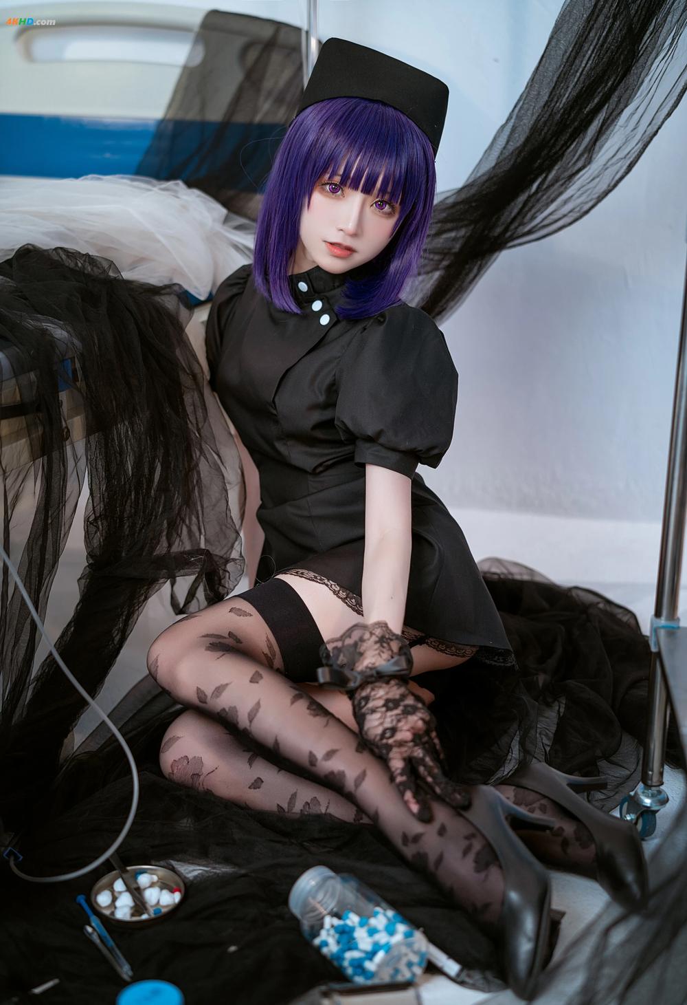 《Kitaro_绮太郎 – 喜多川海梦 黑色护士[90MB-14photos]》图集预览