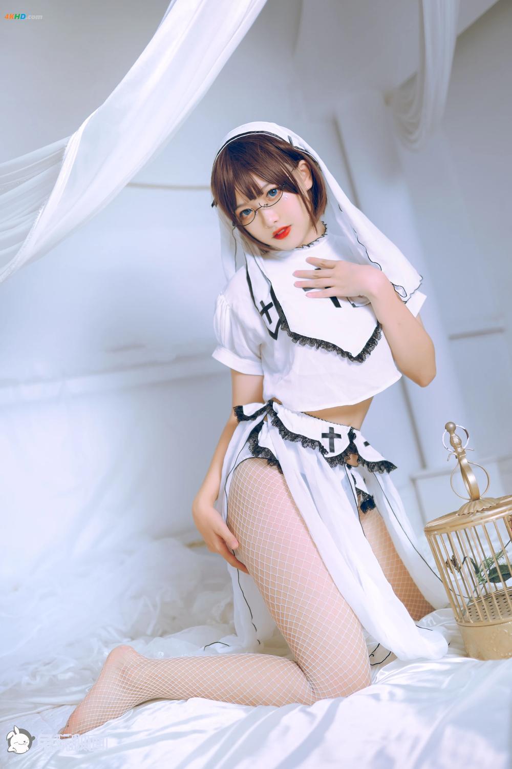 《Cosplay@兔玩映画 Vol.050 白色修女[161MB-40photos]》图集预览
