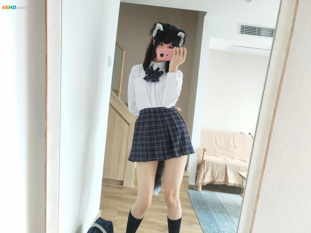 《NAGISA魔物喵 – かわいい転校生[104MB-26photos]》图集预览