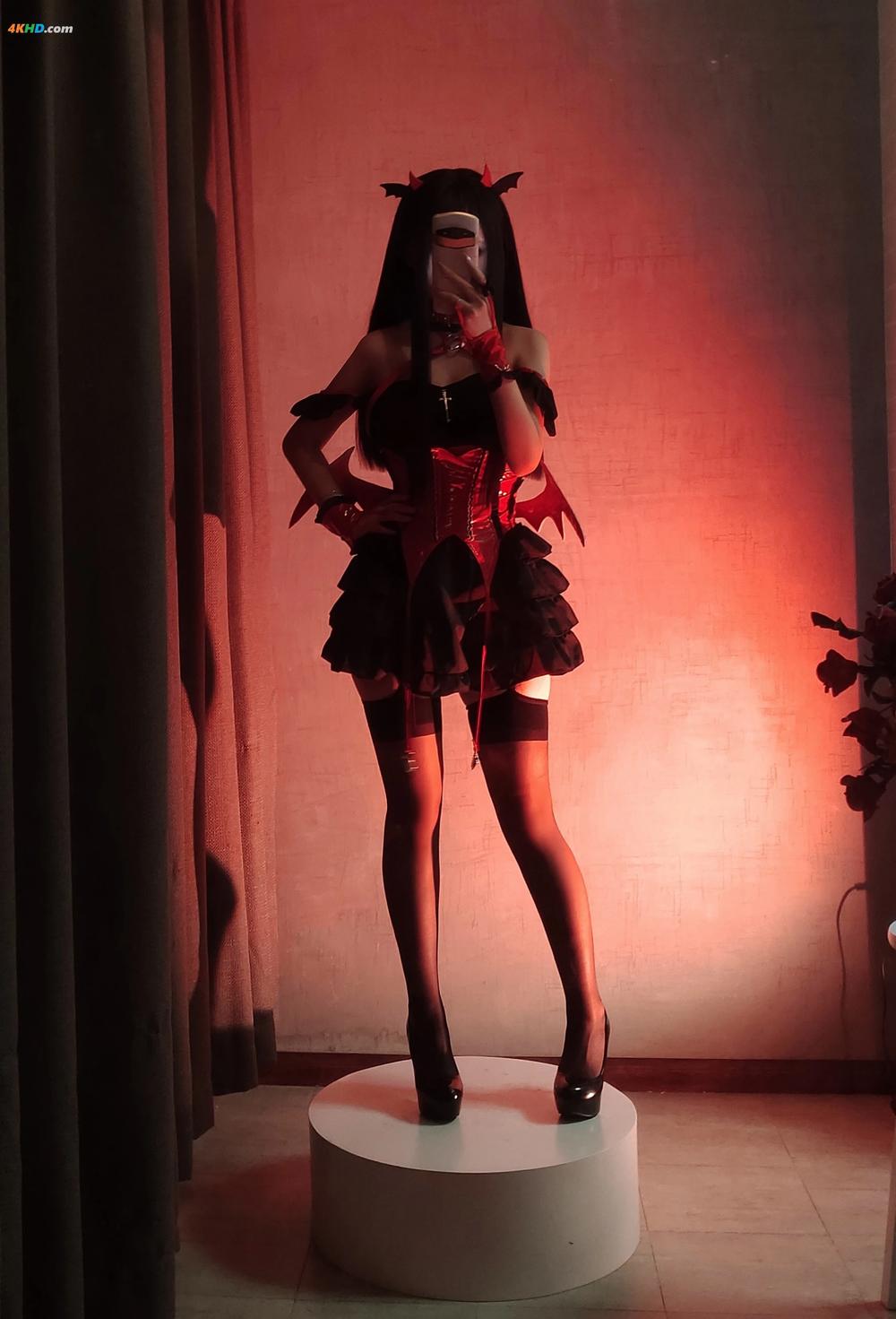 《日奈娇 NO.063 – 万圣节 小恶魔[52MB-32photos]》图集预览