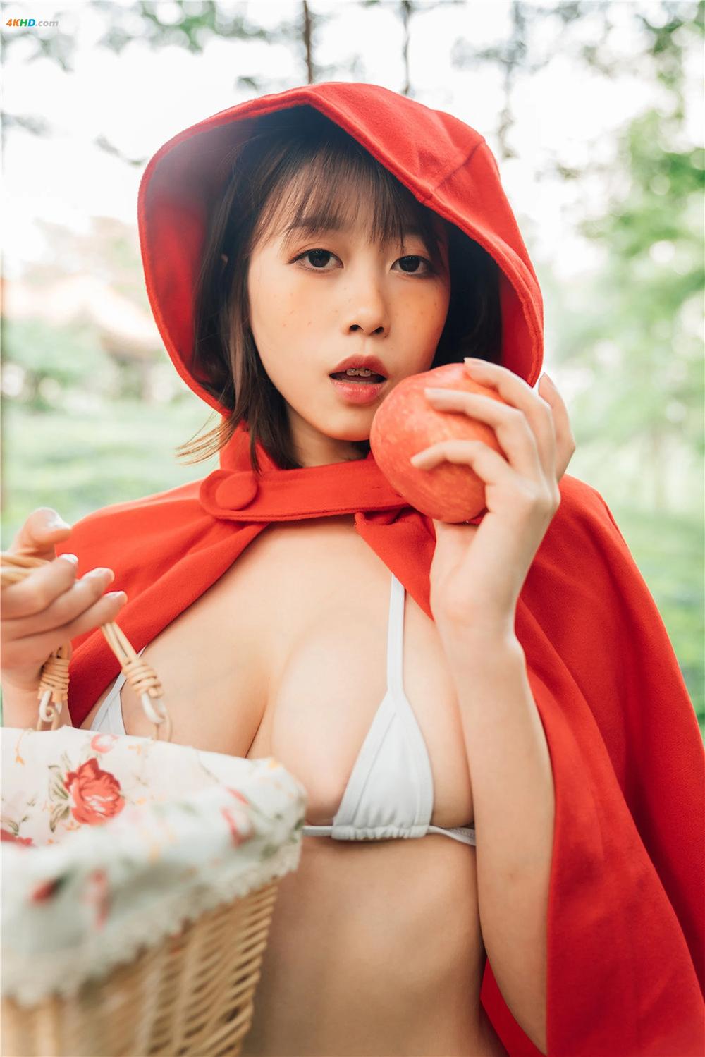 《(Cosplay) 奈汐酱Nice 自撮り – Red Riding Hood[361MB-31photos]》图集预览