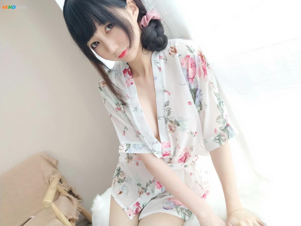 《NAGISA魔物喵 – 妻の和風浴衣[494MB-37photos]》图集预览