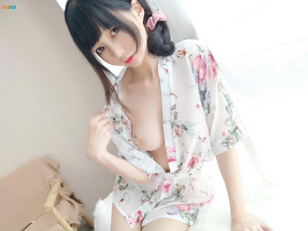 《NAGISA魔物喵 – 妻の和風浴衣[494MB-37photos]》图集预览
