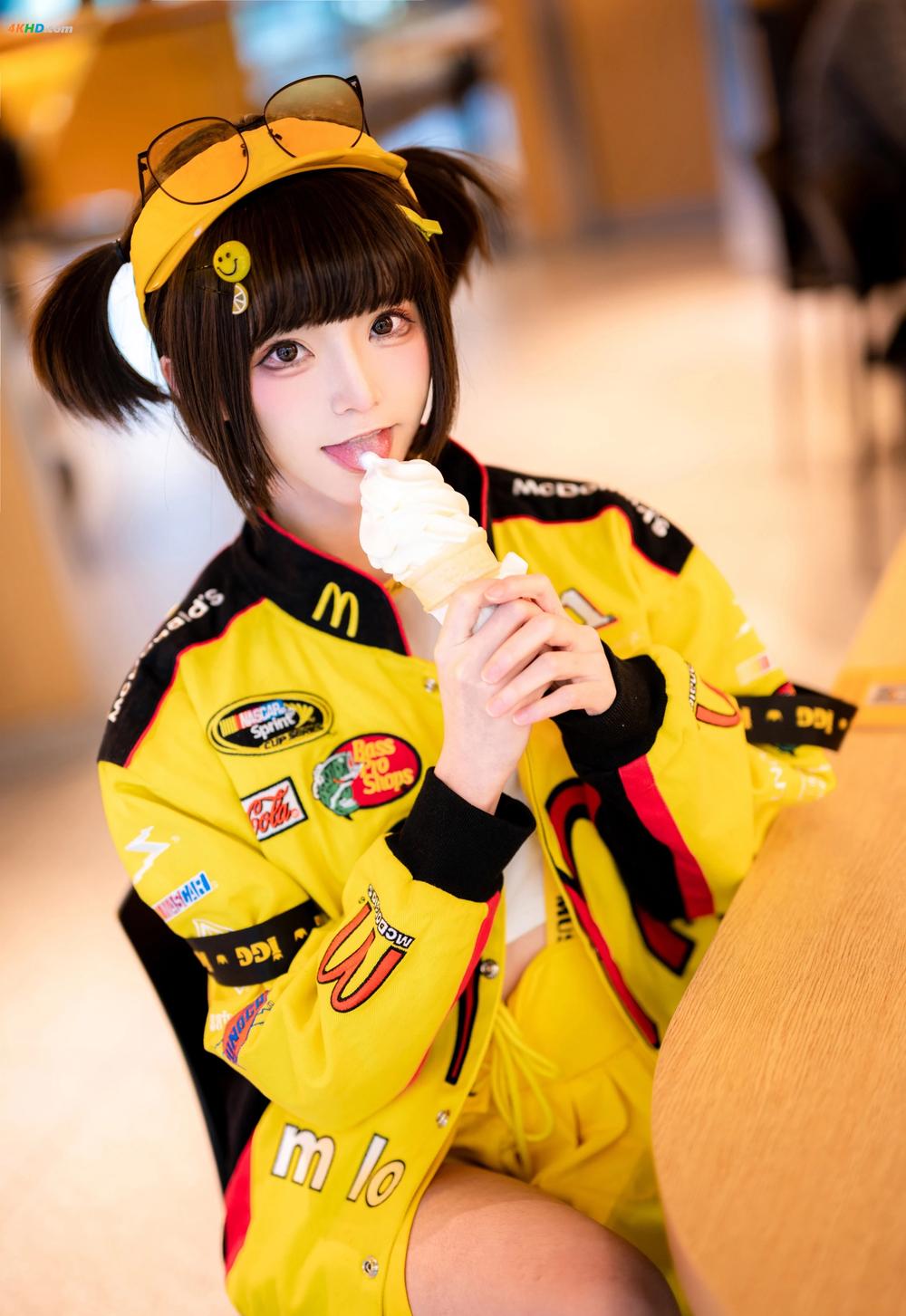 《Kitaro_绮太郎 – 麦当劳女孩[51MB-18photos]》图集预览