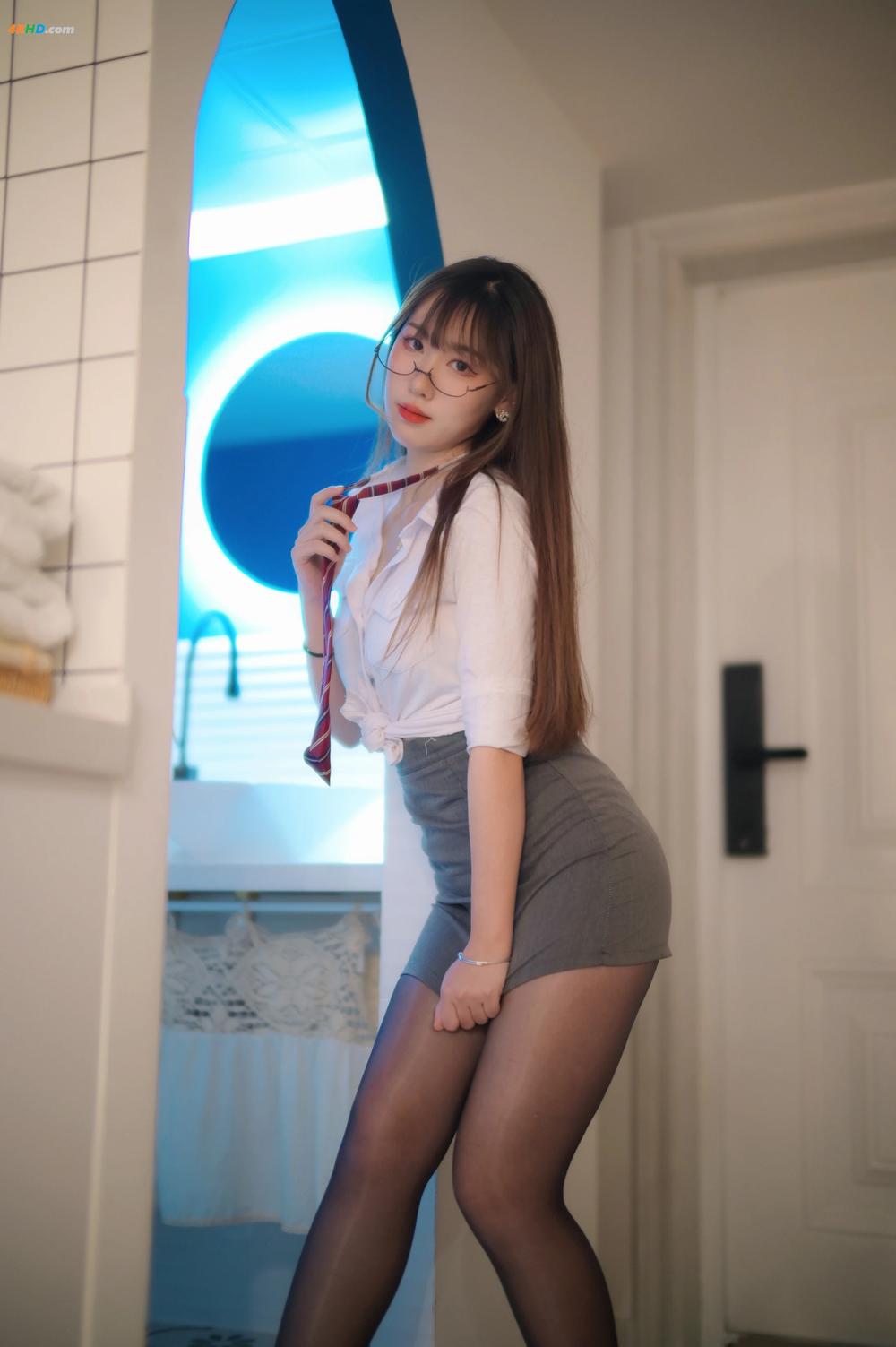 《陶可爱 – 制服诱惑[178MB-58photos]》图集预览