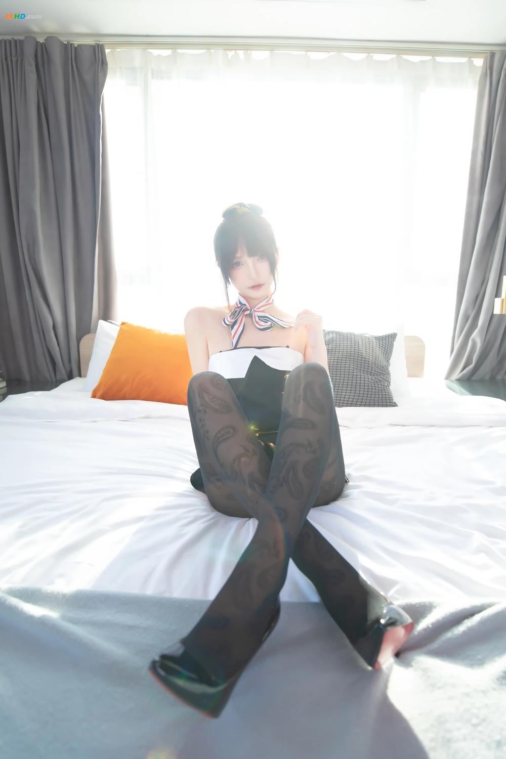 《神楽板真冬 NO.133 – 空中邂逅[122MB-75photos]》图集预览