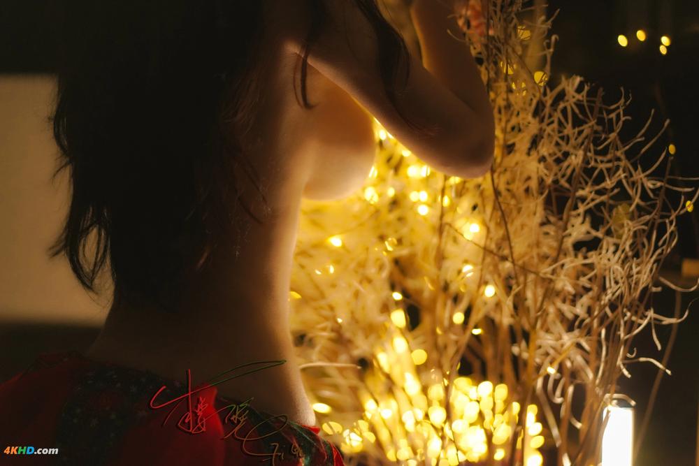 《樱晚gigi – Christmas Day[167MB-28photos]》图集预览