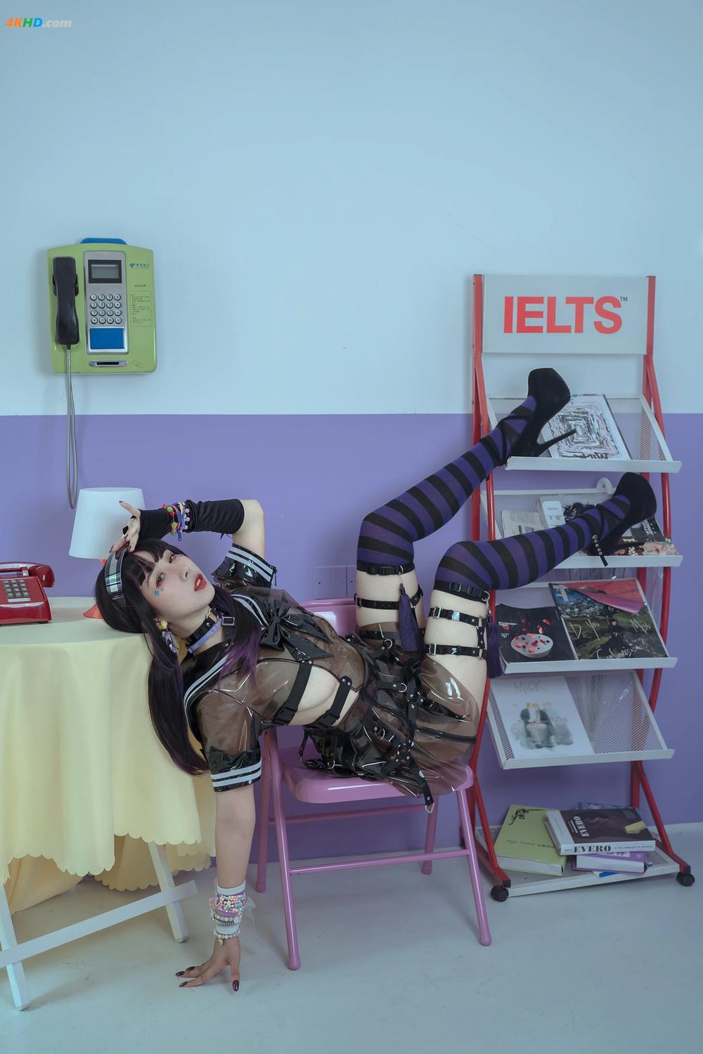 《Coser@云溪溪 (Yunx1x1) Vol.029 奶桃 幻想学院(281MB)(51photos)》图集预览