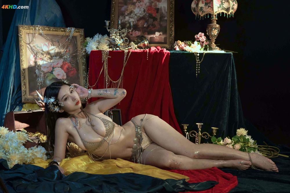 《Coser@云溪溪 (Yunx1x1) Vol.027 奶桃 晨曦(260MB)(39photos)》图集预览