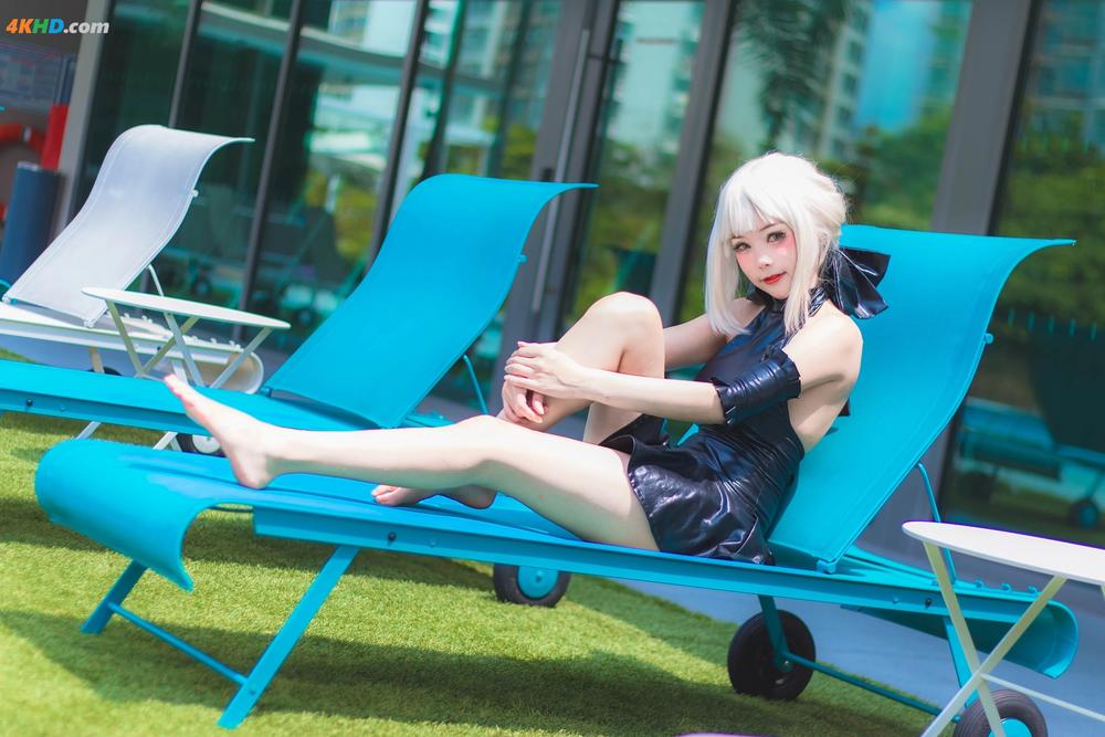 《Kitkat Cosplay 9 – Saber Alter Swimsuit(22MB)(29photos)》图集预览