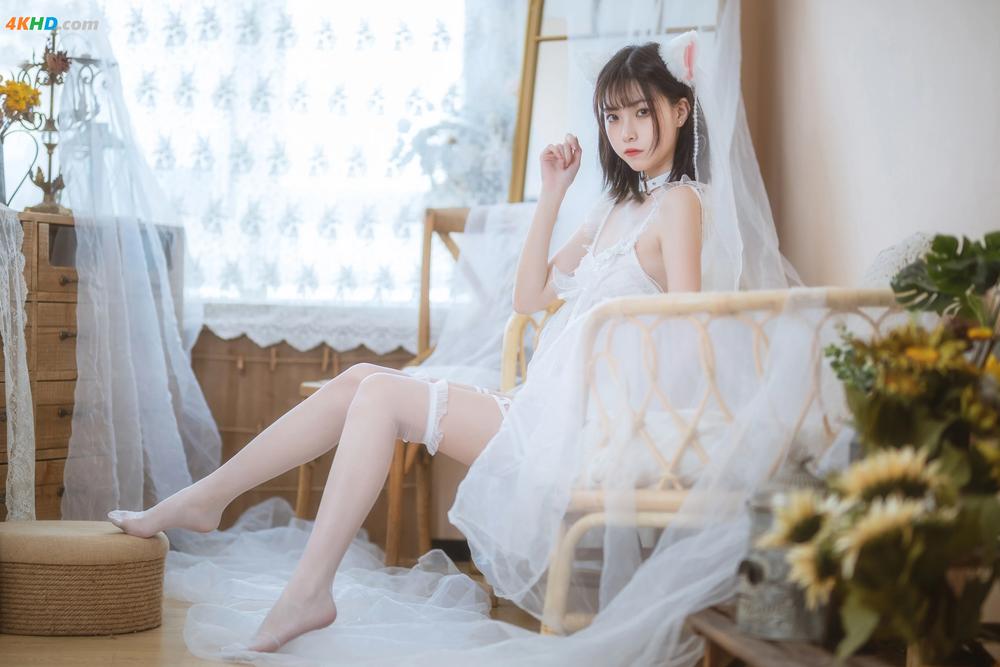 《cosplay 许岚LAN – 猫娘白裙(323MB)(41photos)》图集预览