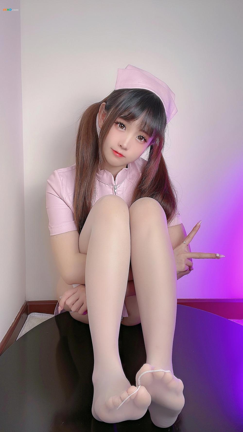 《[Chinese] miko酱 – 护士姐姐(124MB)(26photos)》图集预览