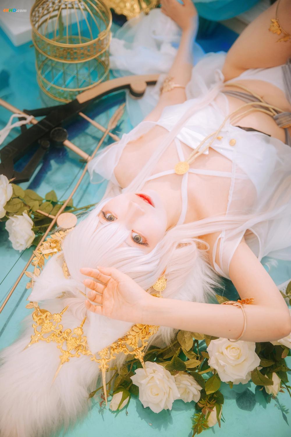 《小野寺地瓜 – 白金泳装(144MB)(22photos)》图集预览