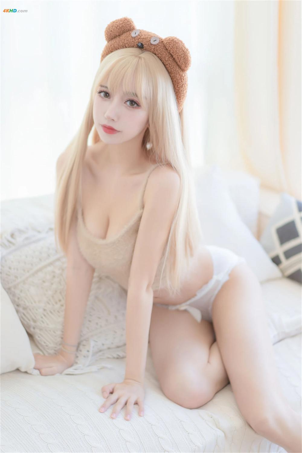 《Coser@过期米线线喵 Vol.136 小熊软糖(47MB)(66photos)》图集预览