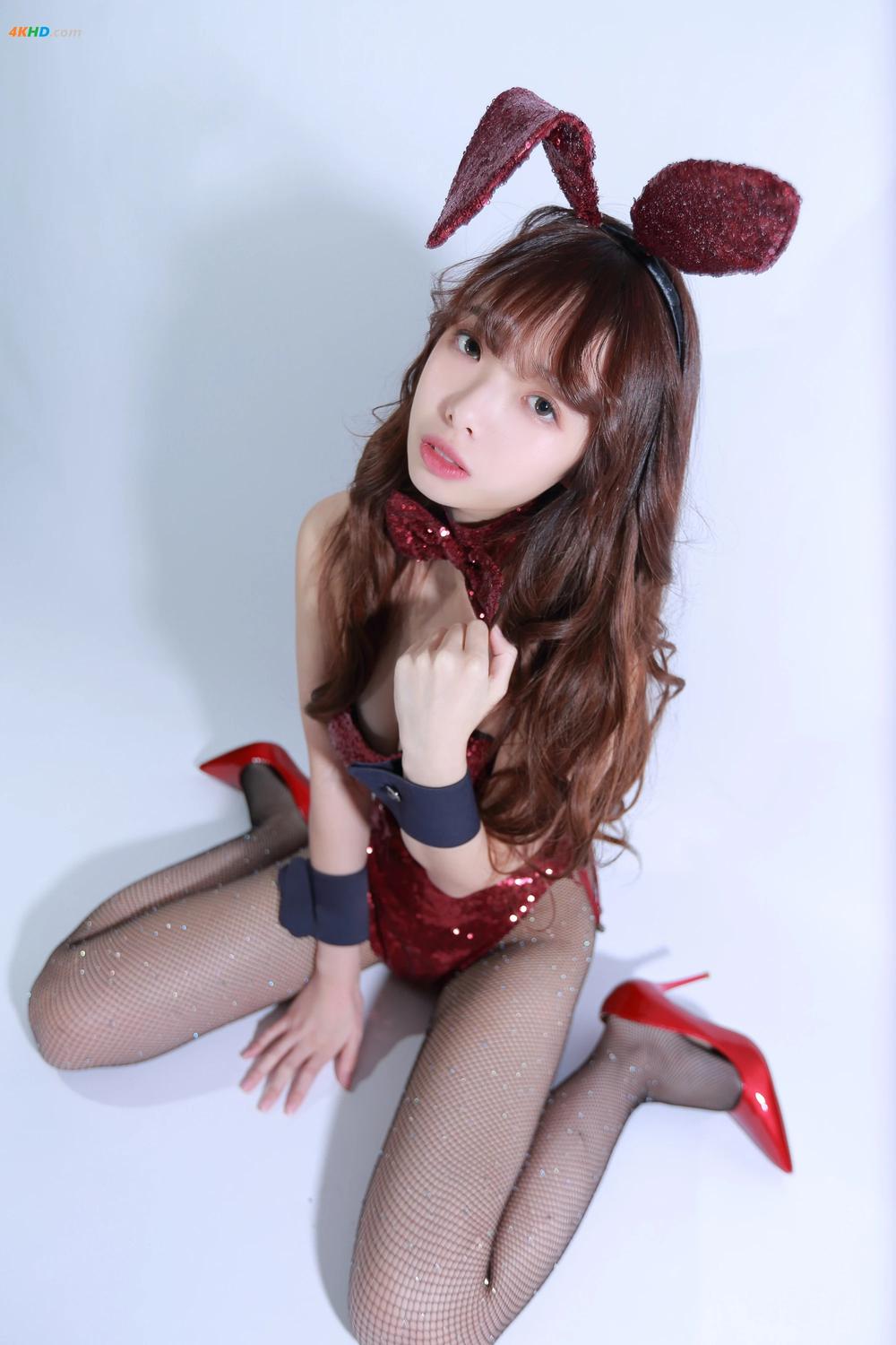 《Coser@雯妹不讲道理 No.001 元旦兔女郎(18MB)(5photos)》图集预览