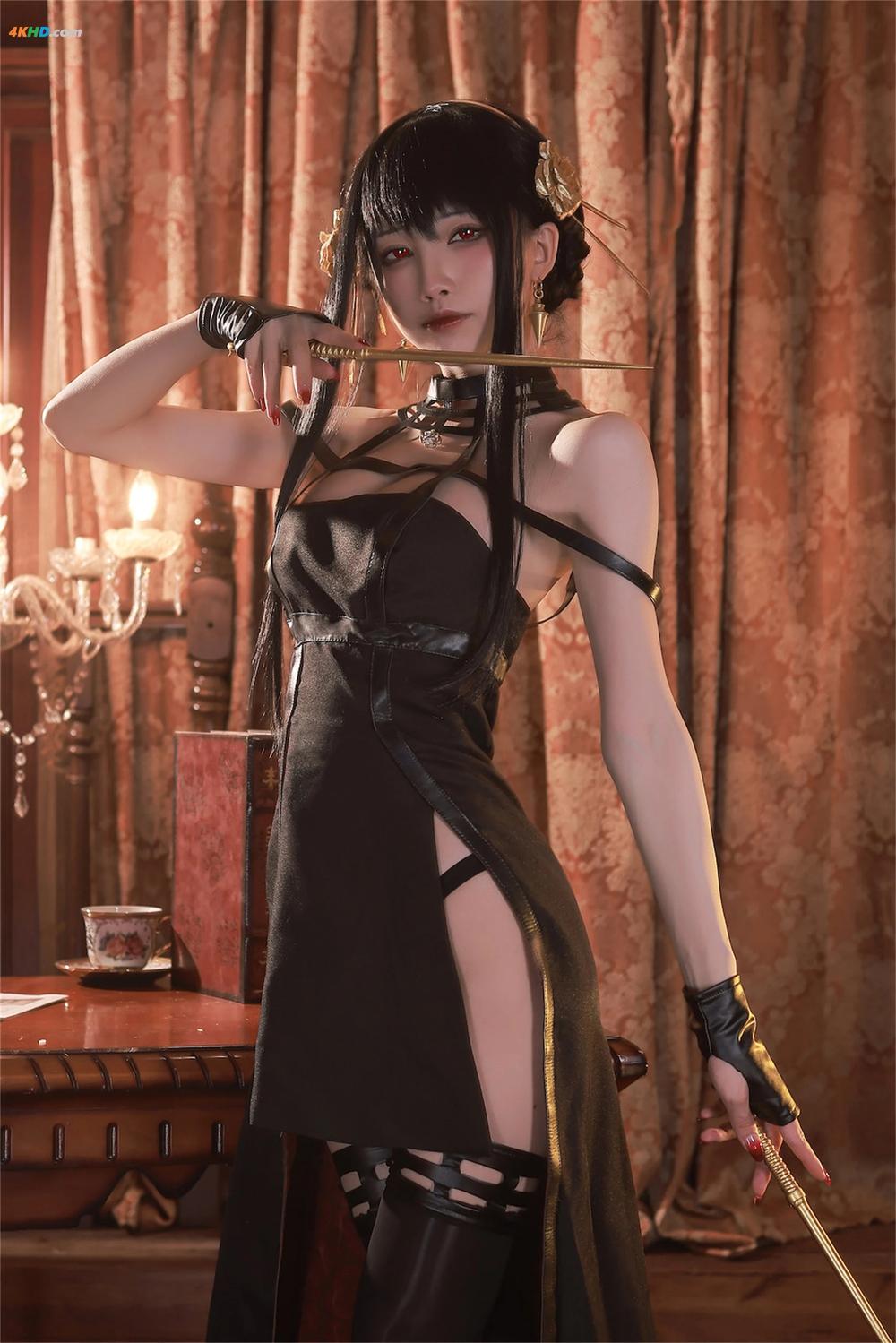 《Coser@水淼Aqua Vol.124  约尔黑礼服(74MB)(64photos)》图集预览