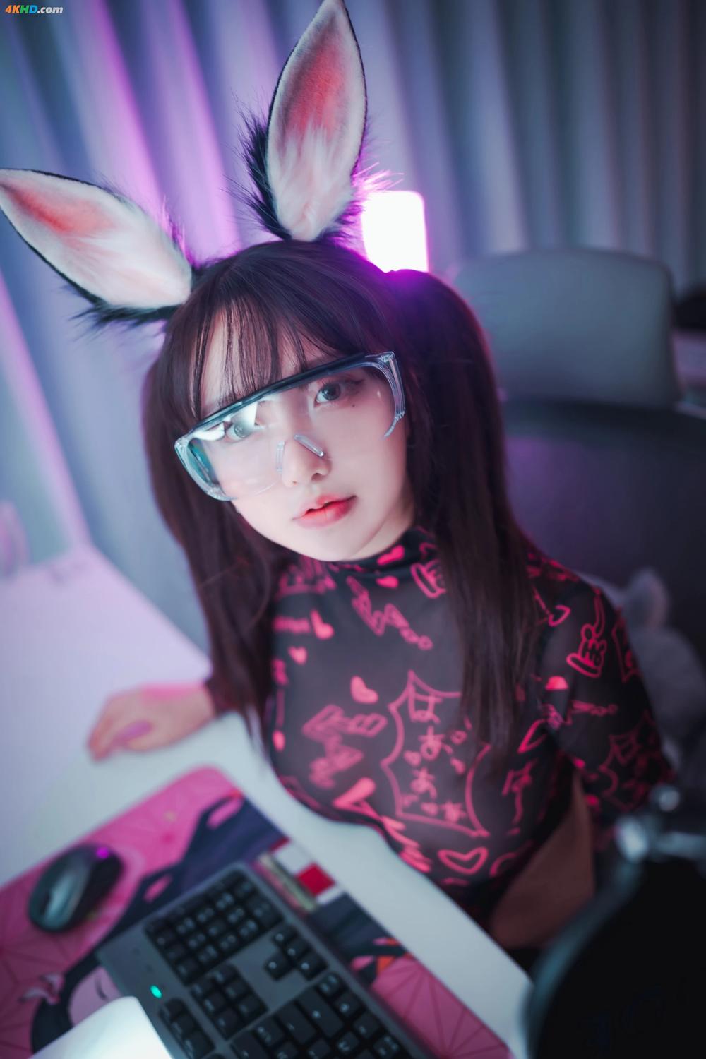 《DJAWA Photo – Son Ye-Eun (손예은) – Retro Gaming Girl Uncensored(326MB)(96photos)》图集预览